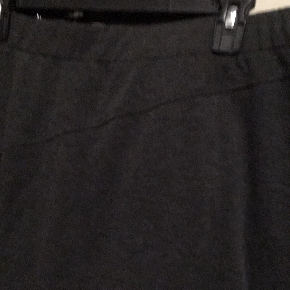 A-line Elegant Midi grey 1X-2X skirt, very flattering